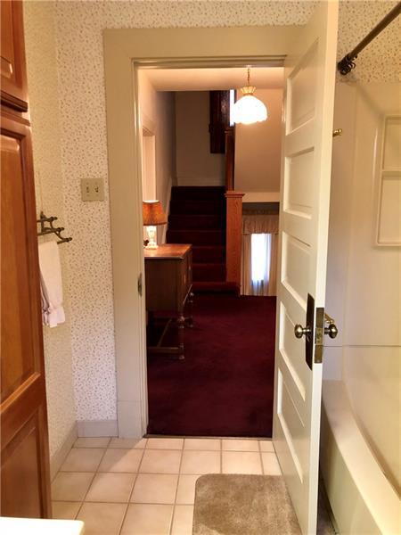 134 E Adams Ave, Vandergrift, PA 15690 photo 22