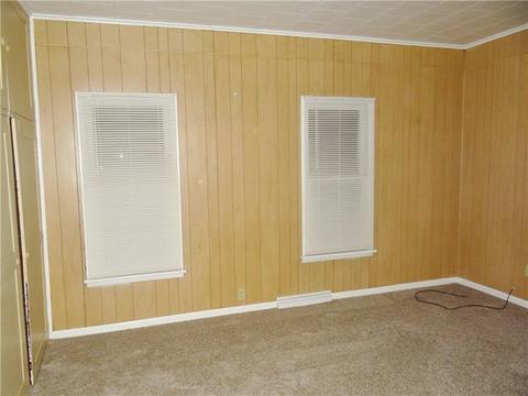 164 Main St, New Eagle, PA 15067 photo 11
