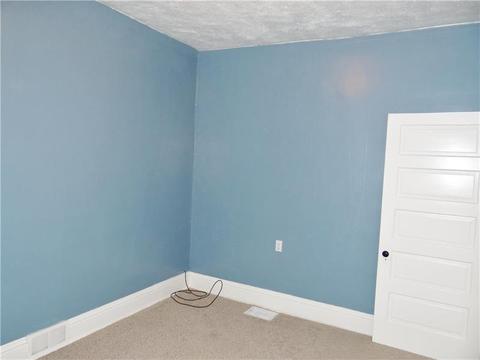 164 Main St, New Eagle, PA 15067 photo 16