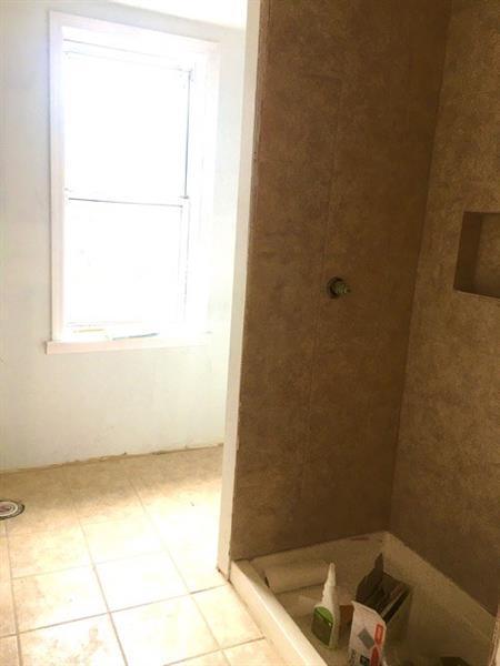 902 Constance St, Pittsburgh, PA 15212 photo 9