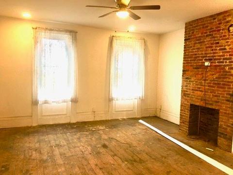 902 Constance St, Pittsburgh, PA 15212 photo 2