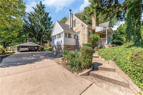 1349 Silver Ln, Coraopolis, PA 15108 photo 3