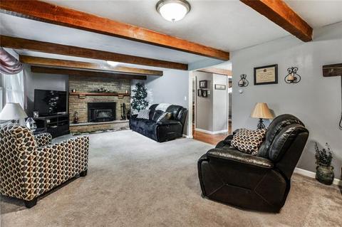 134 Dobson Rd, Mars, PA 16046 photo 6