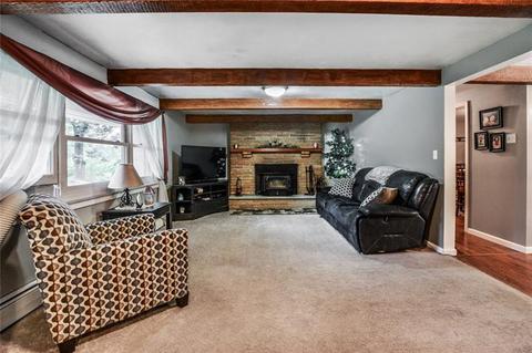 134 Dobson Rd, Mars, PA 16046 photo 4