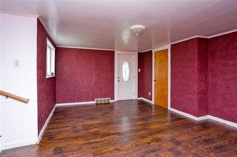 5833 Roosevelt Ave, Export, PA 15632 photo 7
