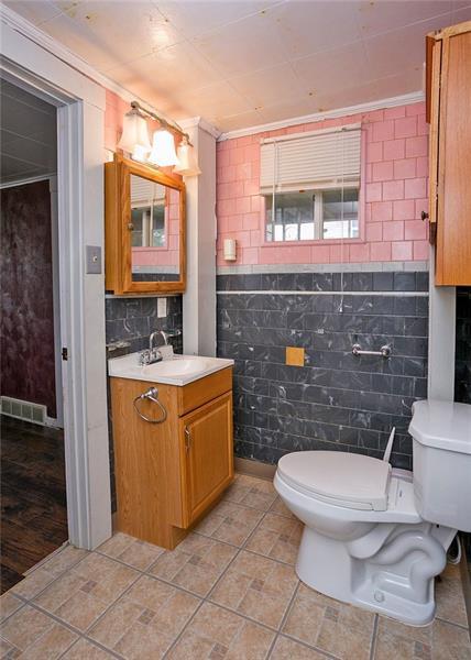 5833 Roosevelt Ave, Export, PA 15632 photo 15
