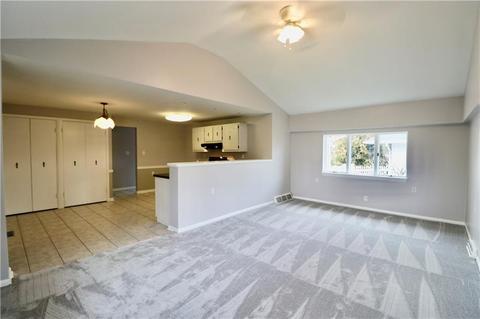 705 Ash St, Irwin, PA 15642 photo 16