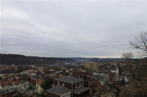 903 Spring St, Braddock, PA 15104 photo 4