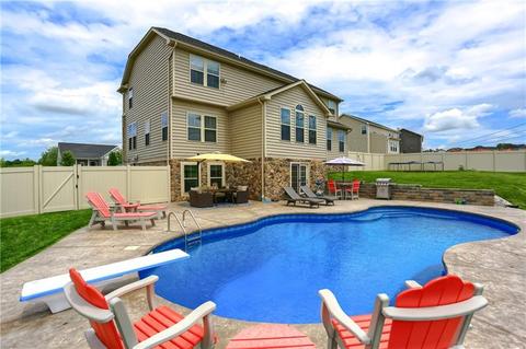 112 Curtis Ct, Mars, PA 16046 photo 3