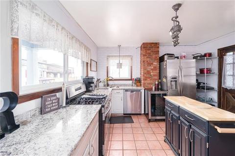 821 Fleming St, Coraopolis, PA 15108 photo 8