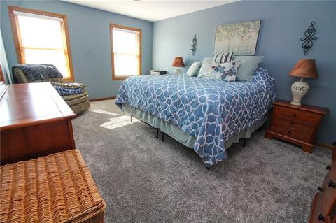 16 Downs Dr, Coraopolis, PA 15108 photo 10