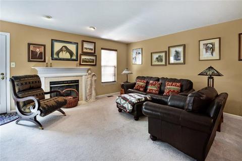 405 Georgetown Ct, Seven Fields, PA 16046 photo 6