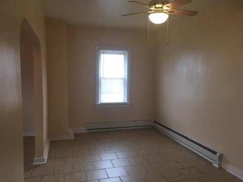 218 E 4th St, Derry, PA 15627 photo 9