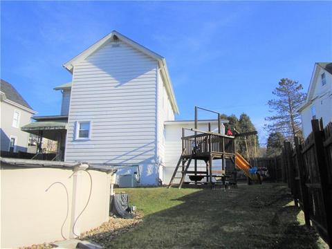 321 E 2nd, Derry, PA 15627 photo 9