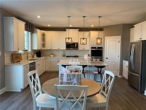 62 Ridgewood Dr, Mcdonald, PA 15057 photo 8