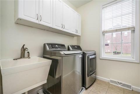 529 E Vanderbilt Dr, Mars, PA 16046 photo 16