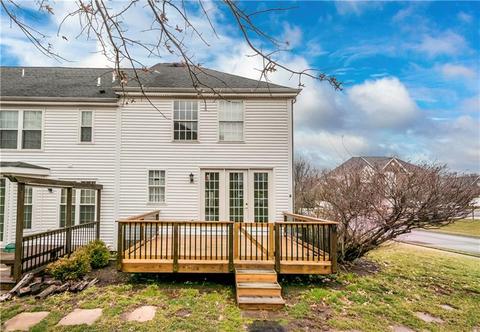 529 E Vanderbilt Dr, Mars, PA 16046 photo 3