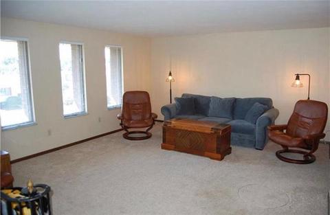 62 Circle Dr, Irwin, PA 15642 photo 7