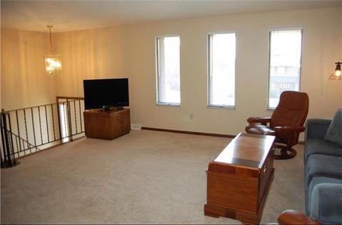 62 Circle Dr, Irwin, PA 15642 photo 8