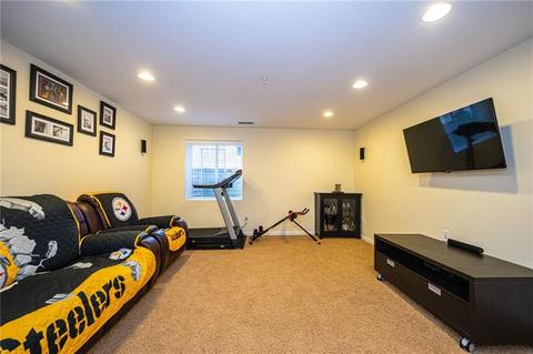 237 Broadstone Dr, Mars, PA 16046 photo 20