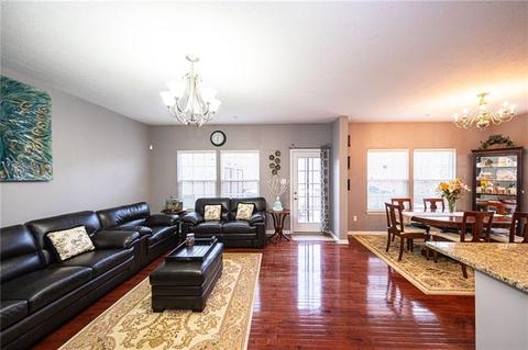 237 Broadstone Dr, Mars, PA 16046 photo 2