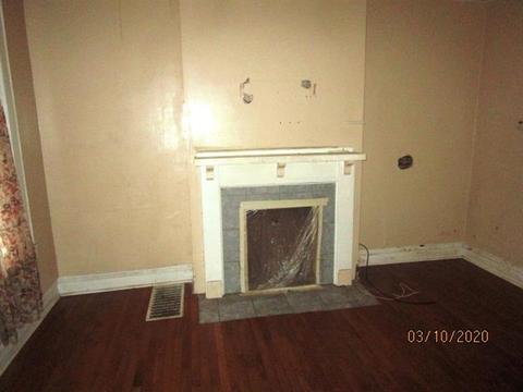 409 Stokes Ave, North Braddock, PA 15104 photo 4