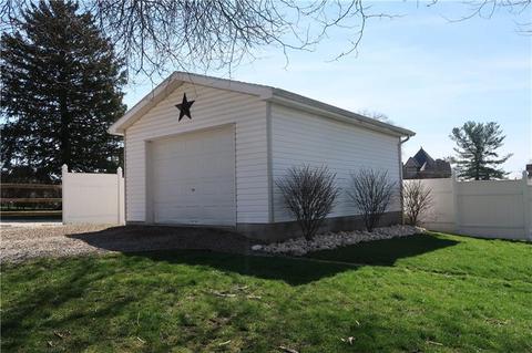 623 Cedar St, Irwin, PA 15642 photo 25