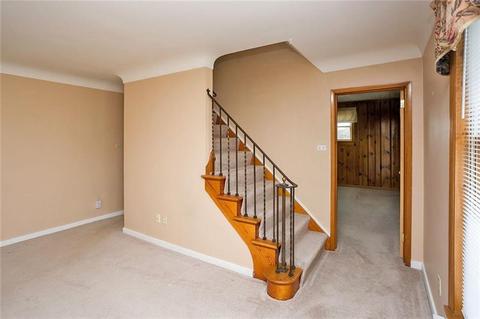 3052 Idaho St, Export, PA 15632 photo 4