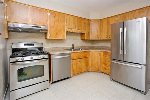 3052 Idaho St, Export, PA 15632 photo 7