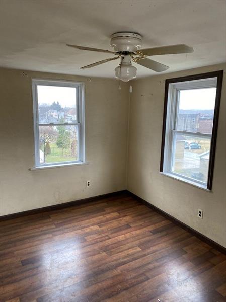 204 Emerson St, Vandergrift, PA 15690 photo 7