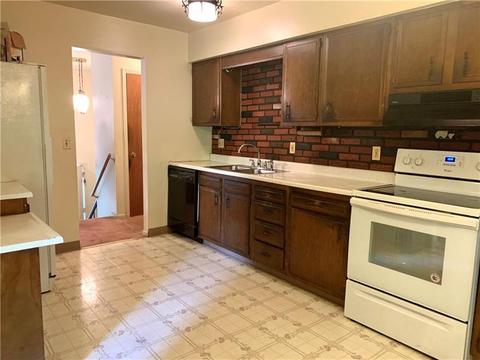 148 Baker Rd, Monaca, PA 15061 photo 4