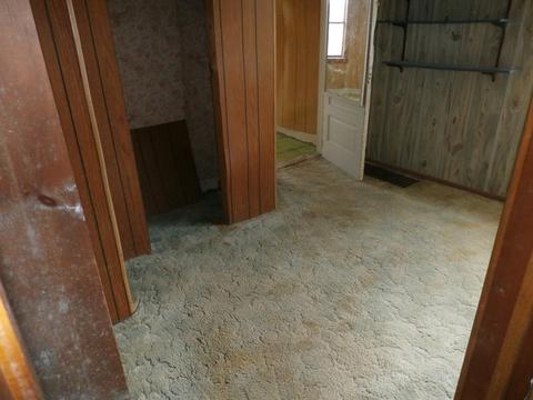219 E 2nd St, Smith, PA 15054 photo 6