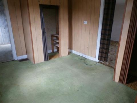 219 E 2nd St, Smith, PA 15054 photo 9