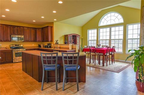 156 Broadstone Dr, Mars, PA 16046 photo 6