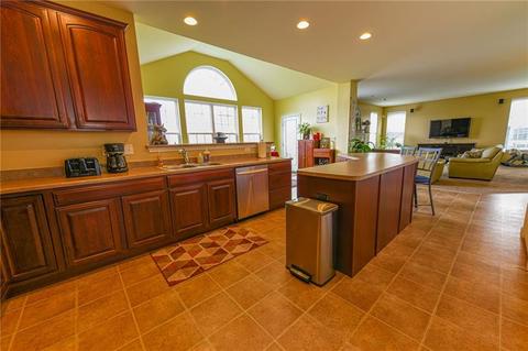 156 Broadstone Dr, Mars, PA 16046 photo 7