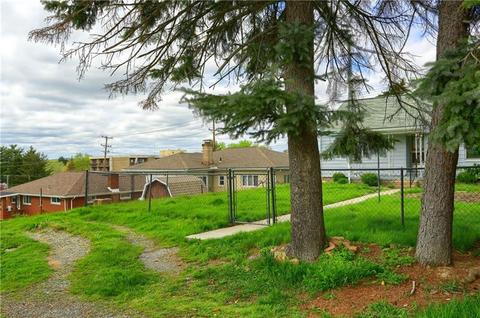 814 Marshall Rd, Monaca, PA 15061 photo 4