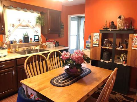 184 Maple Dr, Beaver, PA 15009 photo 3