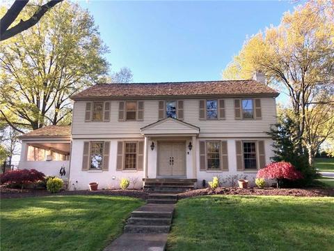 176 Devonwood Dr, Pittsburgh, PA 15241 photo 2