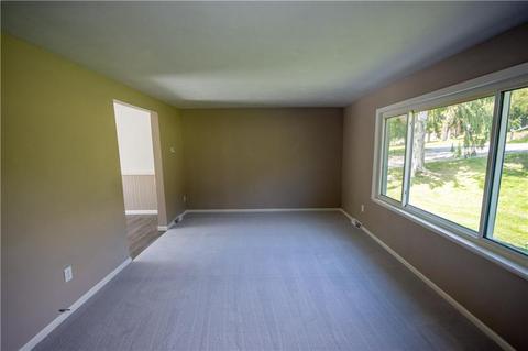 105 Aviation Ln, Export, PA 15632 photo 3