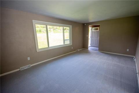 105 Aviation Ln, Export, PA 15632 photo 4