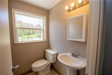105 Aviation Ln, Export, PA 15632 photo 10
