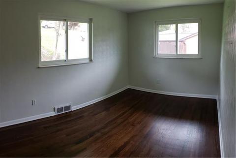 58 Forest Dr, Irwin, PA 15642 photo 13