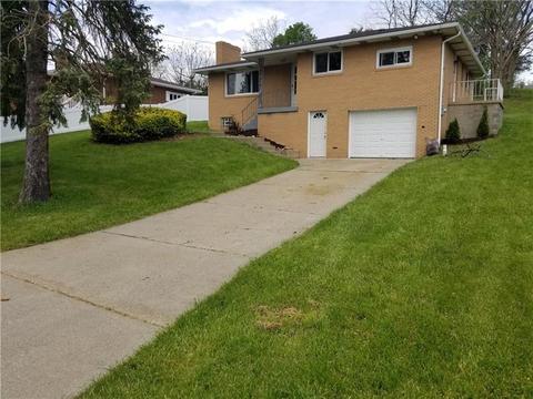 58 Forest Dr, Irwin, PA 15642 photo 1