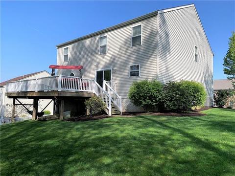 447 Chapeldale Dr, Upper Burrell, PA 15613 photo 2