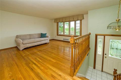 3985 Utah Ct, Export, PA 15632 photo 6