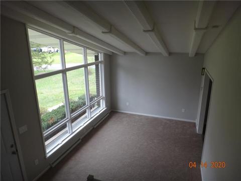 385 Wendel Rd, Irwin, PA 15642 photo 2