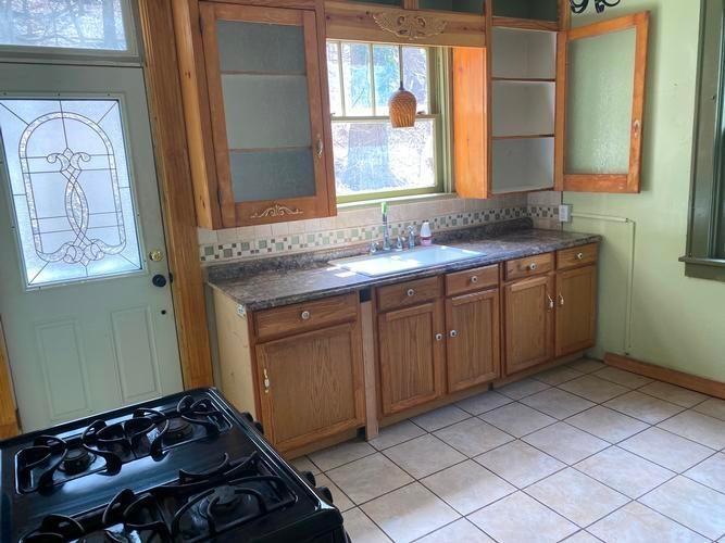  539 Hall St, Aliquippa, PA 15001 photo 6