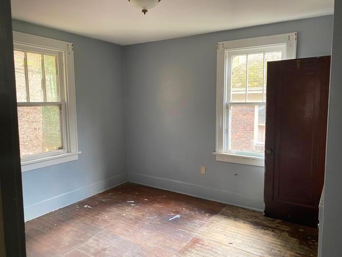  539 Hall St, Aliquippa, PA 15001 photo 10