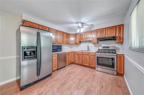 207 Bendix Dr, Carnot-moon, PA 15108 photo 8