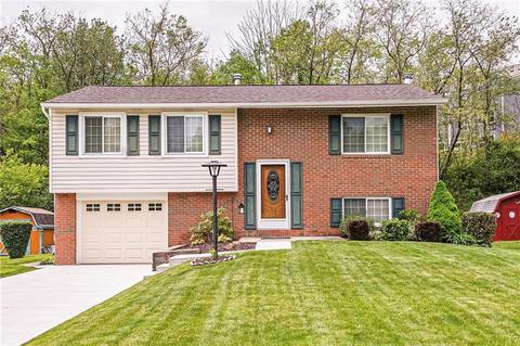 207 Bendix Dr, Carnot-moon, PA 15108 photo 1